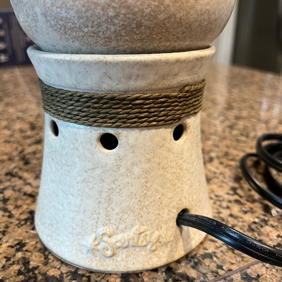 Scentsy Nantucket Burner - Picture 3 of 5